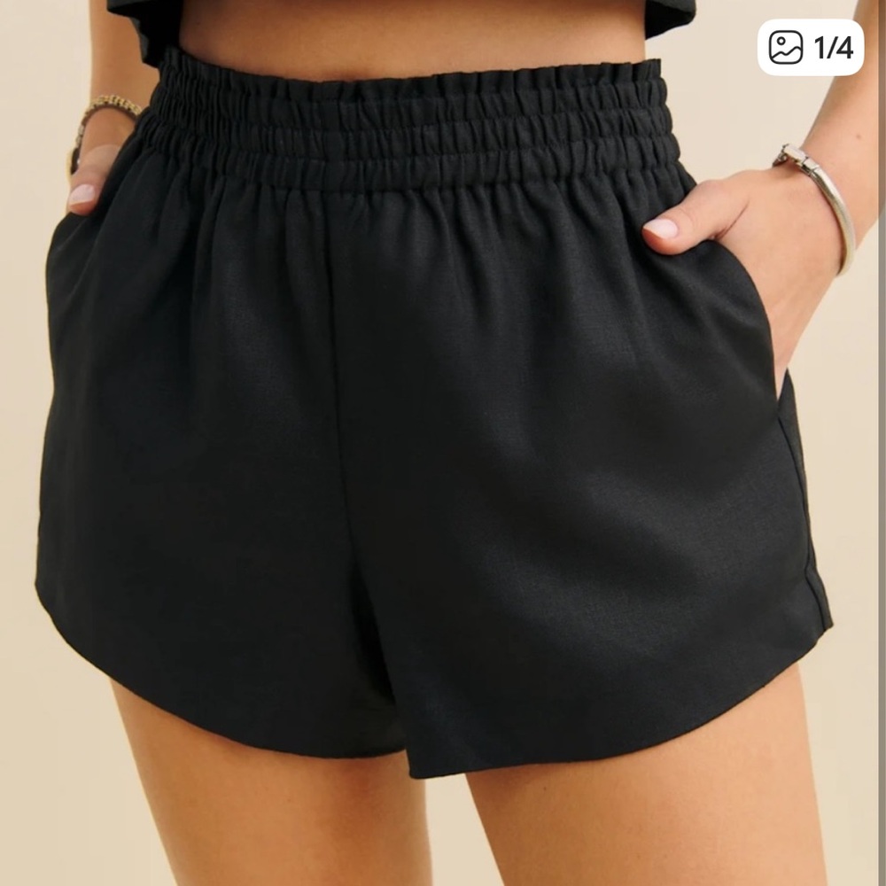 Reformation Black Shorts - Picture 2 of 4